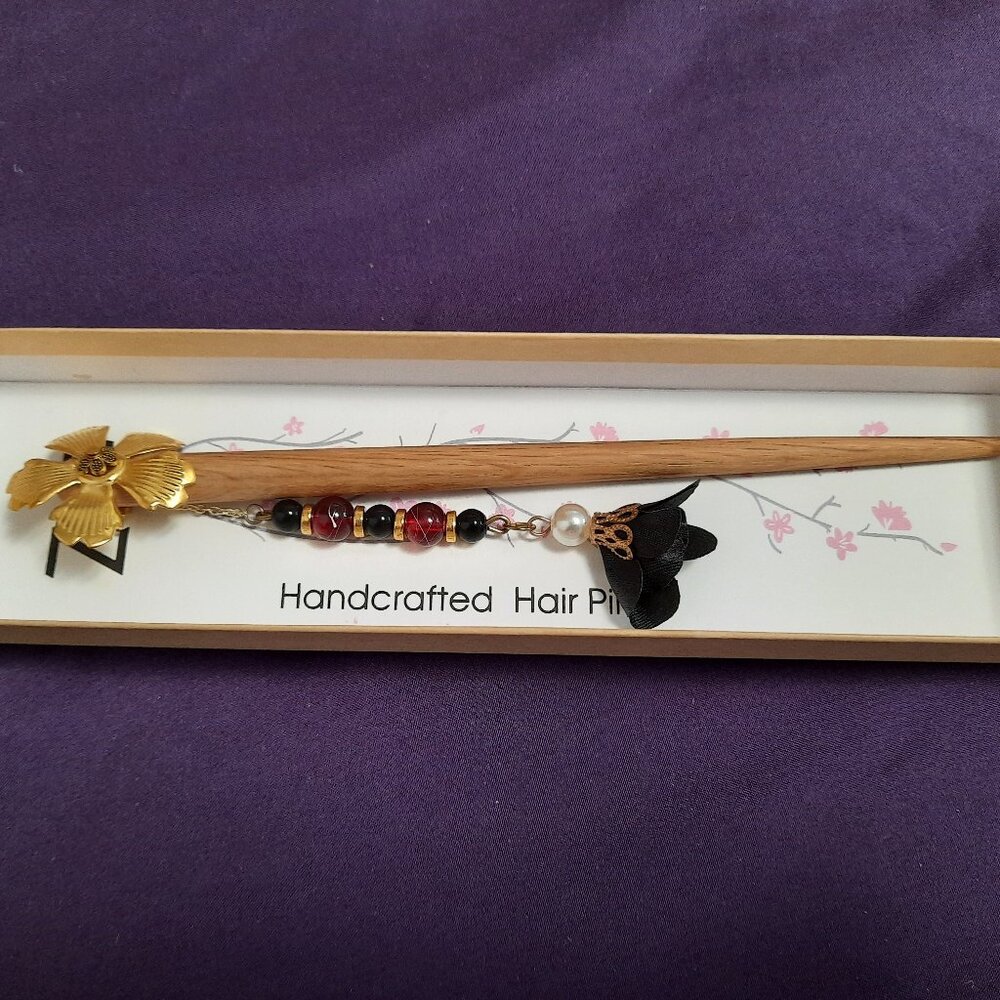 BAZ Handcrafted Hair Pin